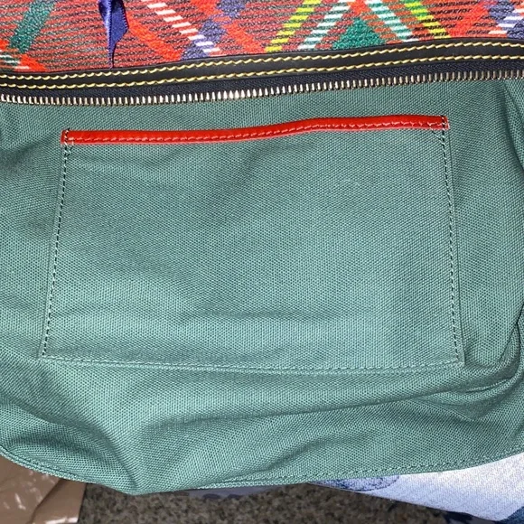 Dooney & Bourke barrel satchel and matching coin purse - Picture 7 of 13